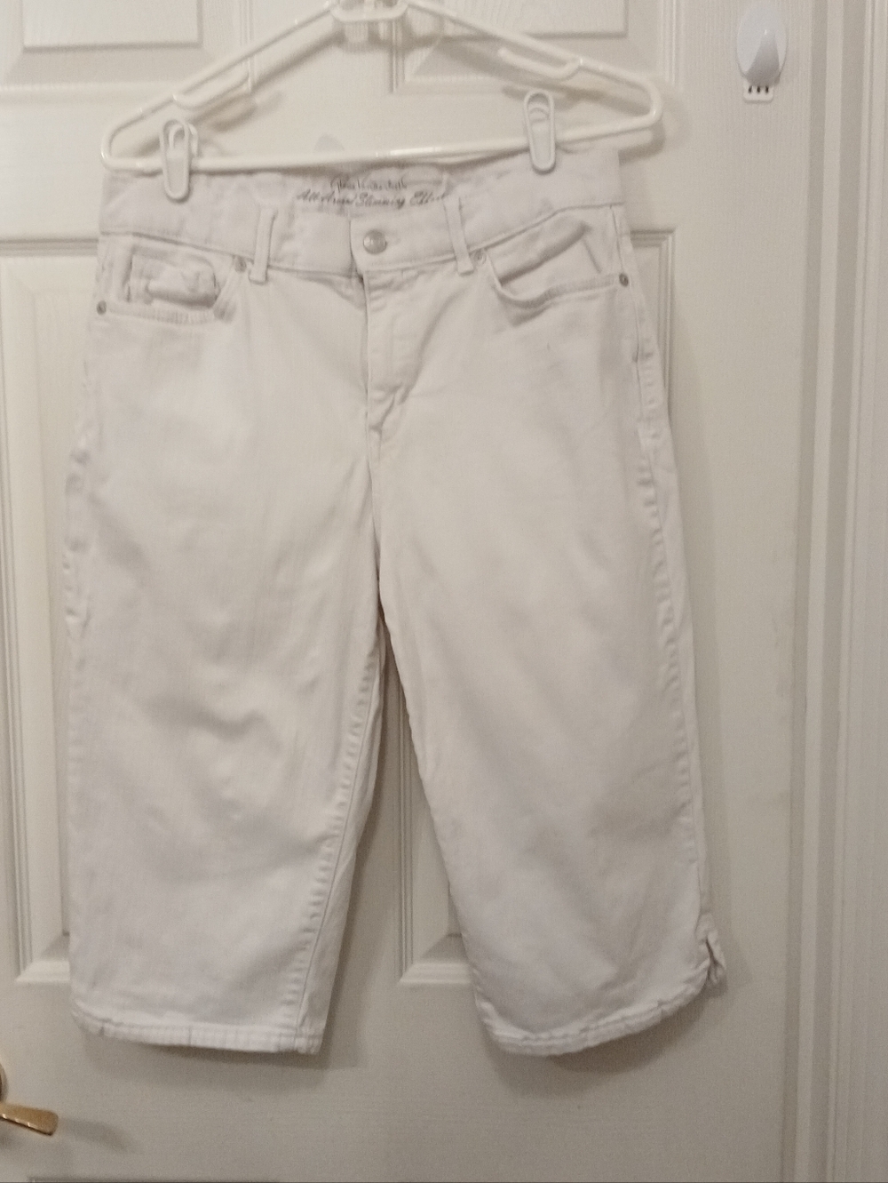 Gloria Vanderbilt Missy Skimmer All Around Slimming Effect Capri Size 14 White